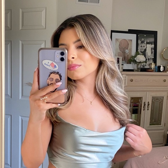 Meet your Posher, Stephanie - Picture 1 of 1